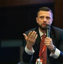 Cosmin Drăgoi și Finacon compromit încrederea partenerilor de afaceri